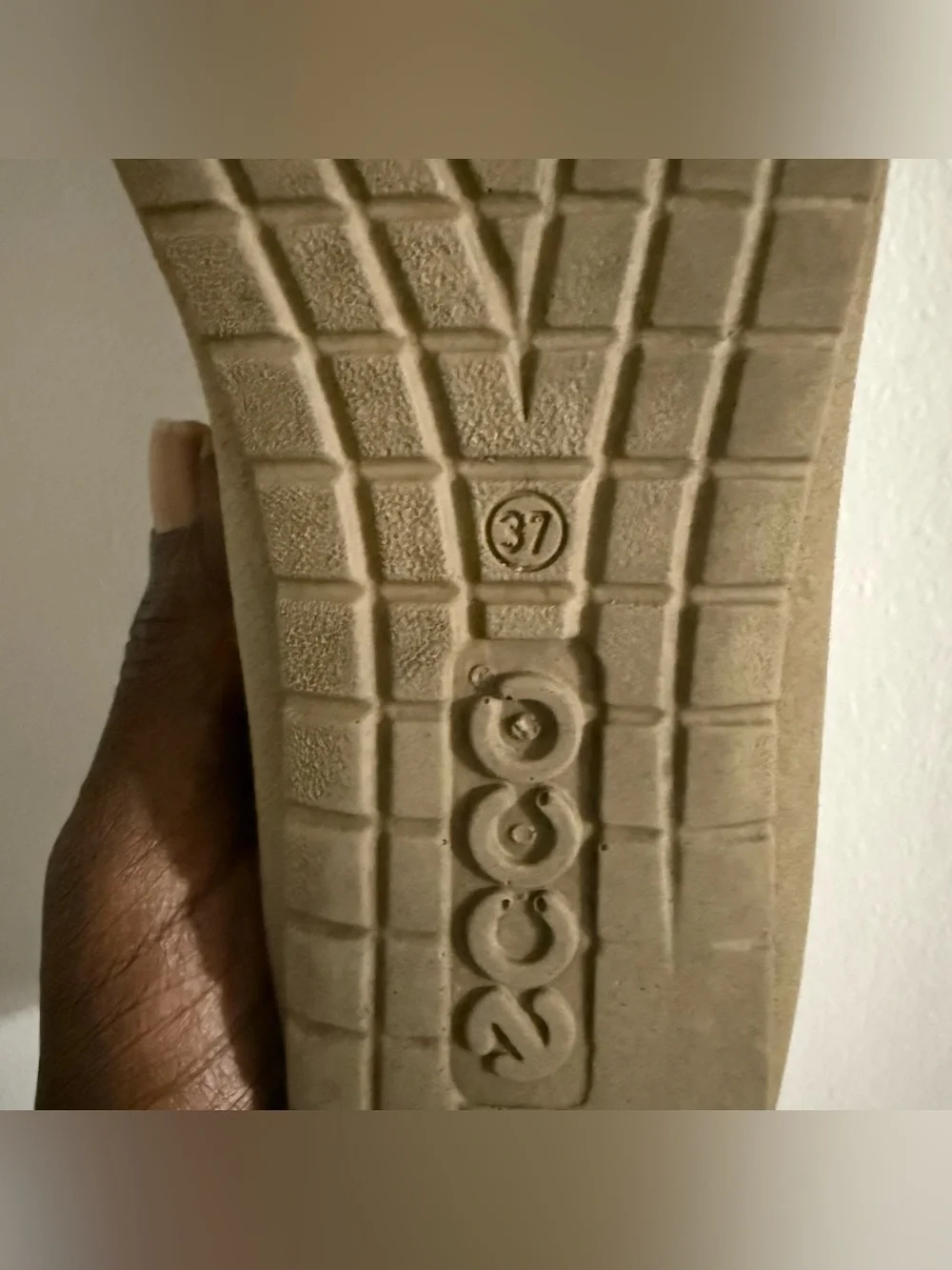 ECCO Jogga Suede Sneakers – Women’s EU 37